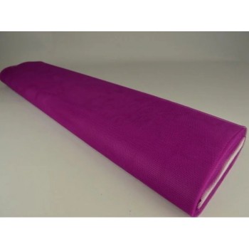 Harde tule op rol – cassis – 15 meter